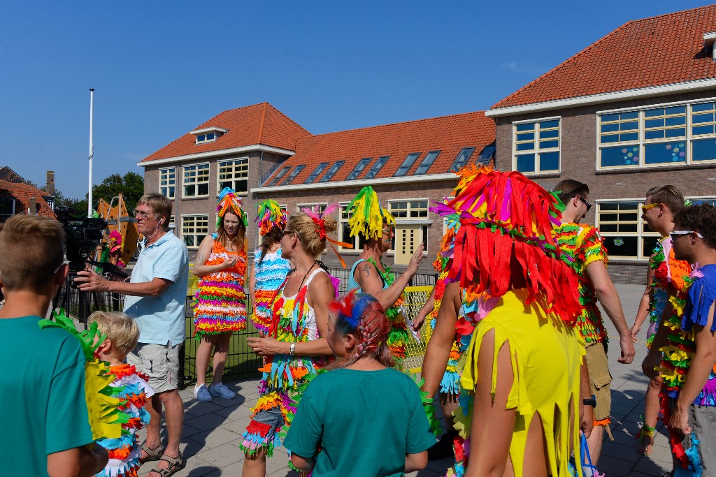 ../Images/Zomercarnaval Noordwijkerhout 007.jpg